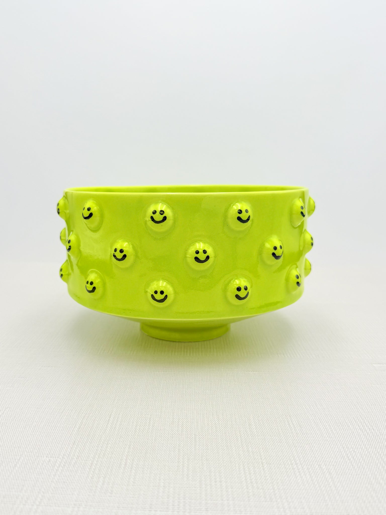 Large Smiley Face Bubble Bowl