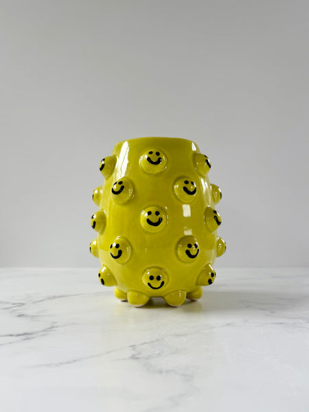 22oz Lime Green Smiley Mug