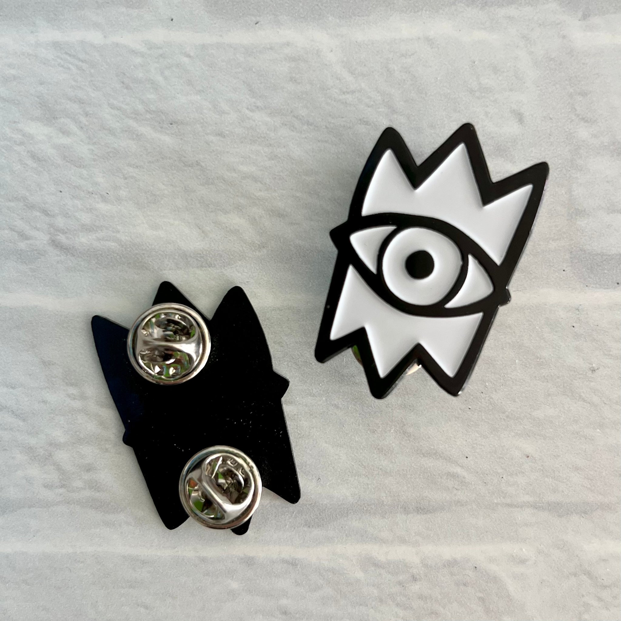 Eyeball Enamel Pin